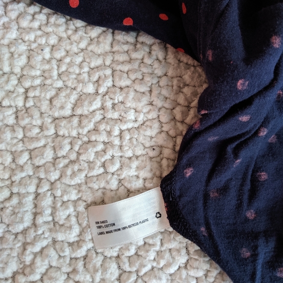 GAP 100% cotton polka dot tee (size S) - Picture 7 of 7